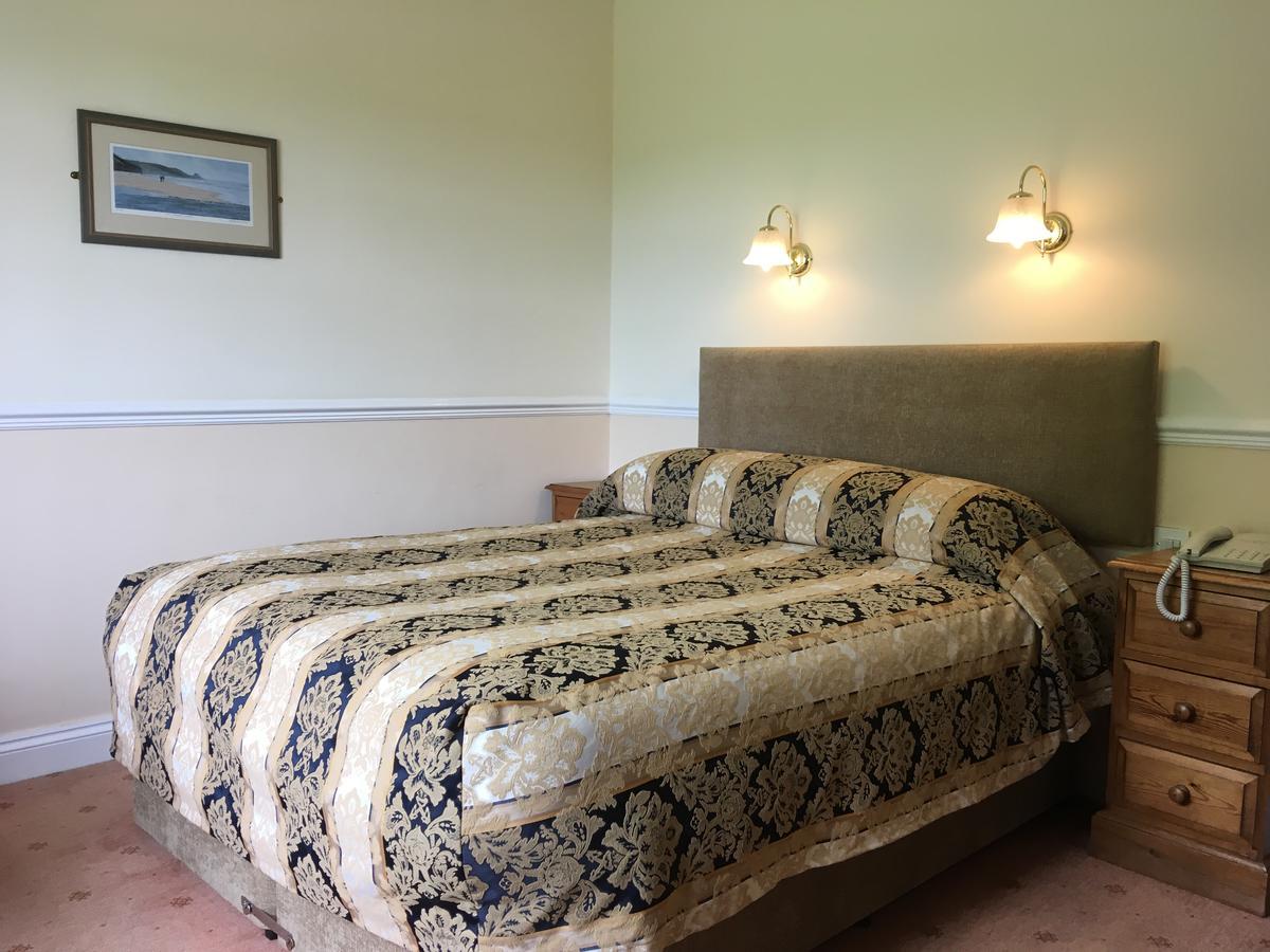 Beggars Reach Hotel Pembroke Dock Exterior photo
